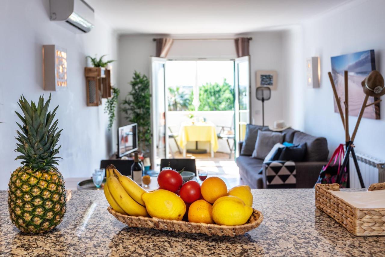 Sunny Apartment With Sea View 타비라 외부 사진